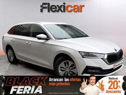 Blanco Usado 2023 Skoda Octavia Ambition Familiar | 23.490 € (Precio justo)
