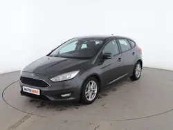 Gris Usado 2015 Ford Focus Trend Berlina | 9799 € (Precio justo)