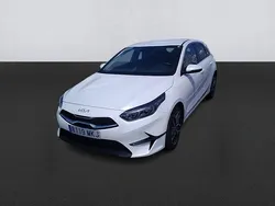 Blanco Usado 2023 Kia Ceed Berlina | 22.200 € (Precio justo)