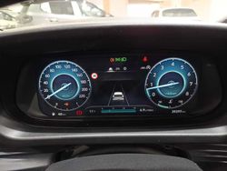 Gris Usado 2024 Hyundai i20 | 15.900 € (Precio justo)
