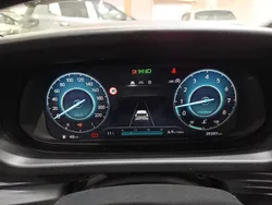 Gris Usado 2024 Hyundai i20 | 16.900 € (Precio justo)