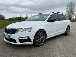 Blanco Usado 2019 Skoda Octavia RS Familiar | 23.490 € (Un poco caro)