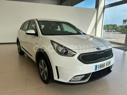 Blanco Usado 2017 Kia Niro SUV | 12.900 € (Un poco caro)