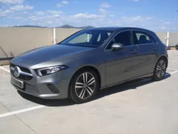Gris Usado 2018 Mercedes A180 Utilitario | 19.900 € (Precio justo)