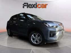 Gris Usado 2023 Ssangyong (KGM) Tivoli SUV | 16.990 €