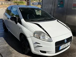 Blanco Usado 2007 Fiat Grande Punto Active Utilitario | 2000 € (Precio justo)