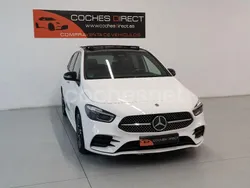 Blanco Usado 2023 Mercedes B180 Monovolumen | 32.000 € (Un poco caro)