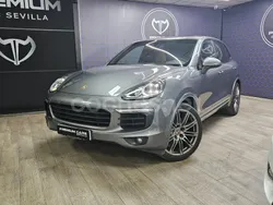 Gris / plata Usado 2015 Porsche Cayenne SUV | 41.900 € (Caro)