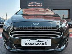 Gris / plata Usado 2017 Ford S-MAX Titanium Monovolumen | 15.490 € (Precio justo)