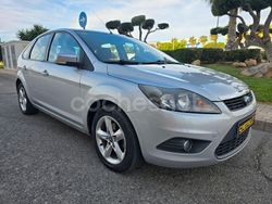Gris / plata Usado 2009 Ford Focus Titanium Berlina | 4900 € (Precio justo)