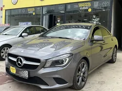 Gris Usado 2013 Mercedes CLA220 Executive Berlina | 17.400 € (Un poco caro)