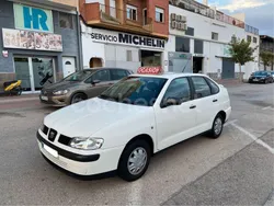 Blanco Usado 2000 Seat Cordoba Stella Berlina | 1650 € (Buen precio)