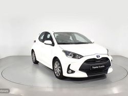 Blanco Usado 2023 Toyota Yaris Hybrid Active Berlina | 19.200 € (Precio justo)