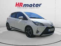 Blanco Usado 2017 Toyota Yaris Hybrid Utilitario | 12.890 € (Precio justo)