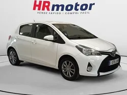 Usado 2015 Toyota Yaris Active | 8290 € (Buen precio)