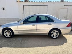 Gris / plata Usado 2002 Mercedes C200 Elegance Berlina | 2500 € (Super precio)