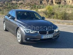 Gris / plata Usado 2017 BMW 330e Performance Berlina | 19.600 €