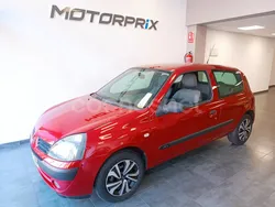 Granate Usado 2004 Renault Clio II Expression Berlina | 3990 € (Caro)