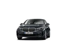Gris / plata Usado 2021 BMW 120 Executive Utilitario | 29.900 € (Un poco caro)