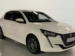 Blanco negro Usado 2021 Peugeot 208 Active Utilitario | 16.500 € (Un poco caro)