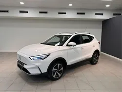 Blanco Usado 2025 MG ZS Luxury Berlina | 33.900 €