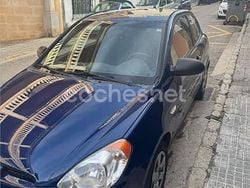 Azul Usado 2009 Hyundai Accent Berlina | 3800 €