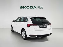Blanco Usado 2024 Skoda Scala Selection Utilitario | 19.990 € (Un poco caro)
