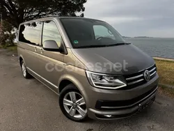 Beige Usado 2015 VW Multivan Monovolumen | 34.999 € (Un poco caro)