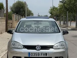 Gris / plata Usado 2006 VW Golf V Highline Berlina | 6000 € (Buen precio)