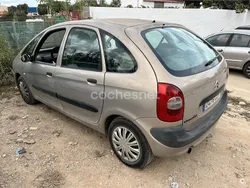 Beige Usado 2003 Citroën Xsara Picasso Exclusive Monovolumen | 1590 € (Buen precio)