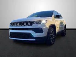 Blanco Nuevo 2025 Jeep Compass Altitude SUV | 33.299 € (Precio justo)