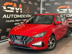 Rojo Usado 2021 Hyundai i30 Utilitario | 17.500 € (Un poco caro)