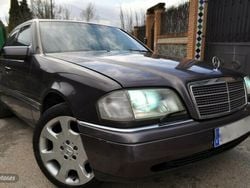 Gris Usado 1993 Mercedes C250 Elegance Berlina | 5400 €