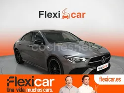 Gris / plata Usado 2022 Mercedes CLA200 Berlina | 35.490 € (Buen precio)