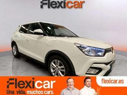 Blanco Usado 2018 Ssangyong (KGM) Tivoli Limited SUV | 11.470 €