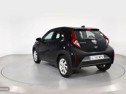 Negro Usado 2024 Toyota Aygo Play Utilitario | 15.200 € (Un poco caro)