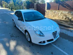 Blanco Usado 2016 Alfa Romeo Giulietta Edizione Speciale Utilitario | 11.500 € (Precio justo)