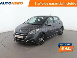 Gris Usado 2015 Peugeot 208 Allure Utilitario | 10.199 € (Precio justo)