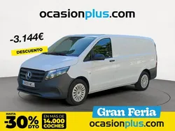 Blanco Usado 2024 Mercedes Vito Monovolumen | 34.590 €