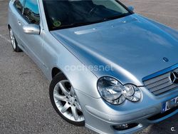 Gris / plata Usado 2005 Mercedes CLK320 Elegance Coupe | 10.900 € (Caro)