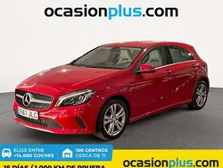 Rojo Usado 2016 Mercedes A200 Urban Utilitario | 23.200 € (Caro)