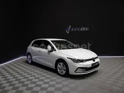 Blanco Usado 2022 VW Golf VIII Life Berlina | 24.490 € (Precio justo)