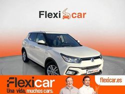 Blanco Usado 2018 Ssangyong (KGM) Tivoli Limited SUV | 11.290 € (Precio justo)
