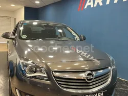 Gris / plata Usado 2015 Opel Insignia Selective Berlina | 9500 € (Buen precio)