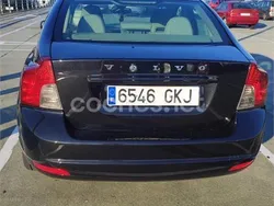 Negro Usado 2009 Volvo S40 Momentum Berlina | 6000 € (Un poco caro)