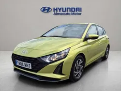 Amarillo Usado 2024 Hyundai i20 Utilitario | 14.990 € (Precio justo)