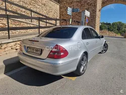 Gris / plata Usado 2002 Mercedes E270 Avantgarde Berlina | 4699 € (Precio justo)