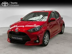 Rojo Usado 2024 Toyota Yaris Hybrid Active | 22.750 € (Precio justo)