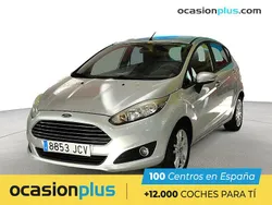 Gris plata Usado 2015 Ford Fiesta Trend Utilitario | 7350 € (Buen precio)
