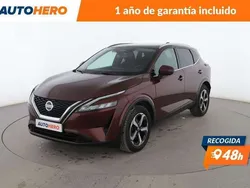 Rojo Usado 2022 Nissan Qashqai Acenta SUV | 23.523 €